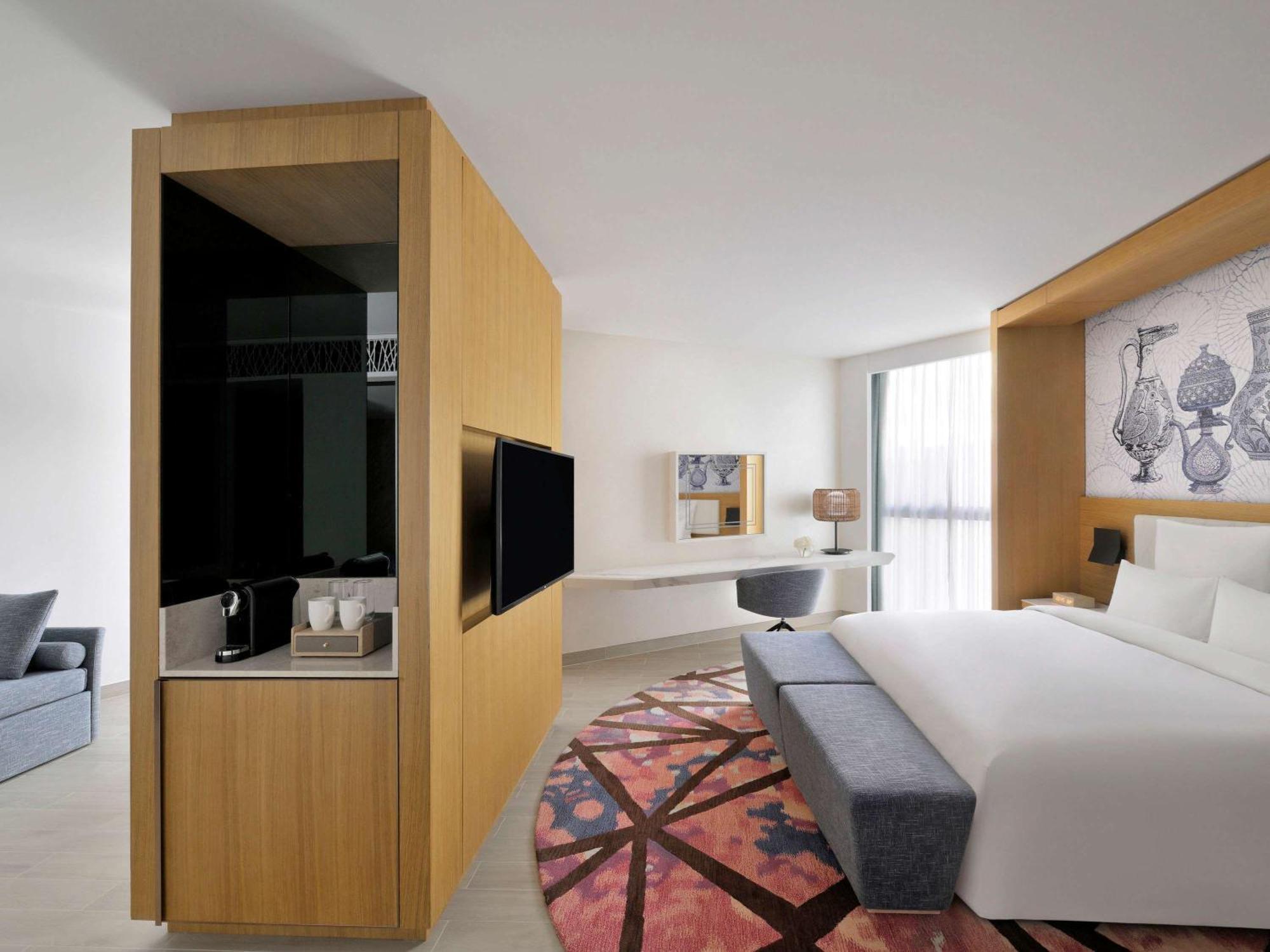 Moevenpick Hotel & Apartments Ghala Маскат Екстер'єр фото Deluxe room